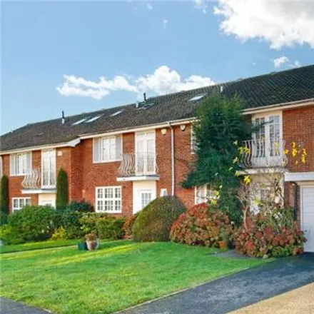 Buy this 3 bed house on Sunningdale Close in London, HA7 3QL