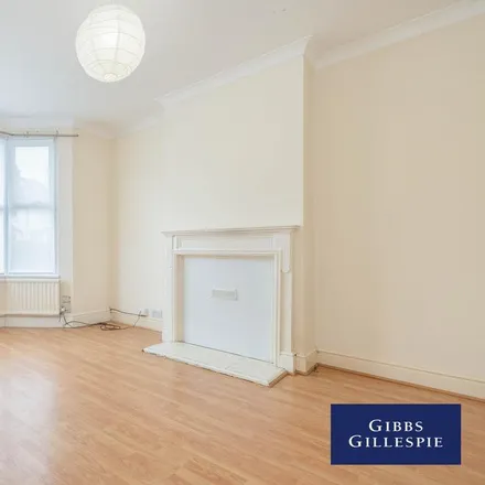 Rent this 3 bed duplex on Northwood High Street in High Street, London