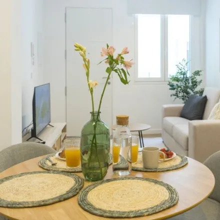 Rent this 1 bed apartment on Calle Lagunillas in 74, 29012 Málaga
