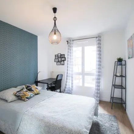 Rent this 1 bed room on 2 Rue Mozart in 92110 Clichy, France