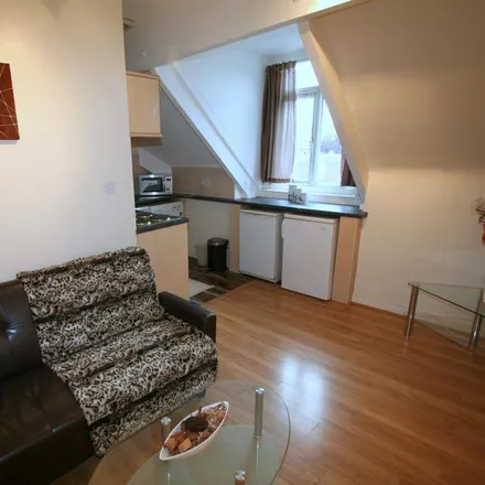 Rent this 1 bed house on Wood Lane Court in Leeds, LS6 2PF