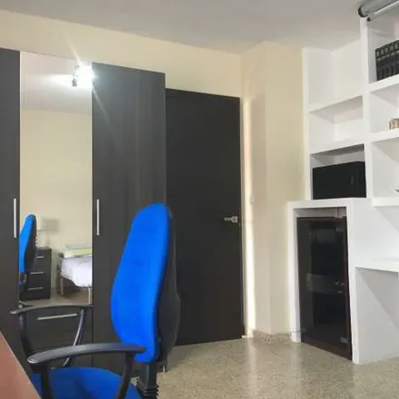 Rent this 5 bed apartment on Avenida Santiago Ramón y Cajal in 63, 29014 Málaga