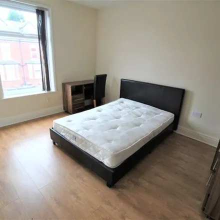 Rent this 6 bed apartment on Great Cheetham St West/Great Clowes St in Great Cheetham Street West, Salford