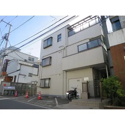 Rent this 2 bed apartment on 幸信ビル in Koukuuken-dori, Uehara 3-chome