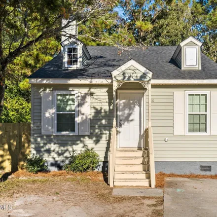 Buy this 3 bed house on 4110 Morton Court in Wilmington, NC 28403