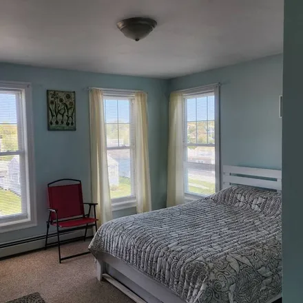 Rent this 8 bed house on Narragansett in RI, 02882