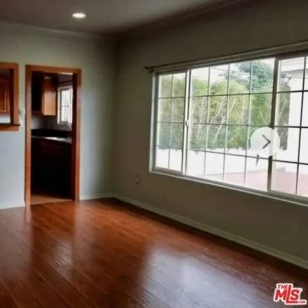 Image 7 - 2180 6th Avenue, Los Angeles, CA 90018, USA - House for sale