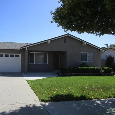 Buy this 3 bed house on 1475 Alta Vista Way in Hollister, CA 95023