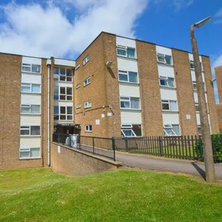 Buy this studio apartment on Hayling Drive in Luton, LU2 8HD