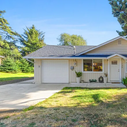 Buy this 4 bed house on 1738 Northwest 34th Street in Lincoln City, OR 97367