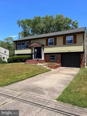 Buy this 3 bed house on 3 Benner Road in Green Tree, Washington Township
