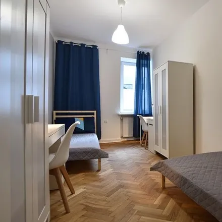 Rent this 5 bed room on Warsaw in Nautilus, Nowogrodzka 11