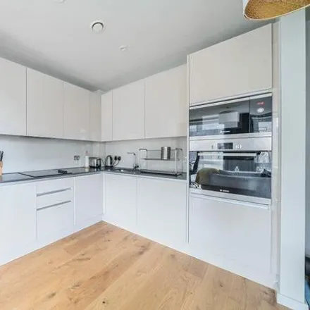 Image 4 - unnamed road, London, TW8 8FS, United Kingdom - Apartment for sale