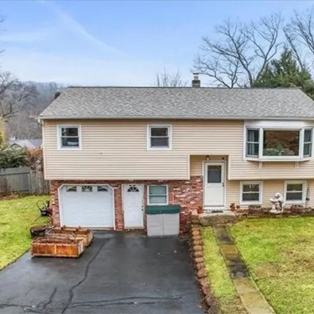 Buy this 3 bed house on 15 Lakeview Avenue in Cedar Heights, Danbury