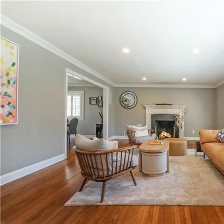 Image 4 - 221 Mamaroneck Road, Heathcote, Village of Scarsdale, NY 10583, USA - House for rent