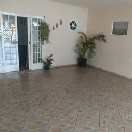 Buy this 3 bed house on Rua Moisés de Oliveira in Loteamento Jardim Amélia, Sumaré - SP