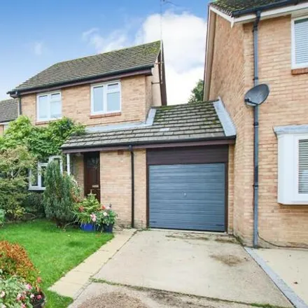 Buy this 3 bed house on 22 St. Agnes Road in East Grinstead, RH19 3RP