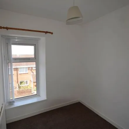 Rent this 3 bed townhouse on Edward Street in Pengam, NP12 3NT