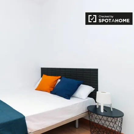 Rent this 5 bed room on Carrer de Juan de Garay in 30, 08041 Barcelona
