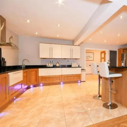 Image 3 - 9 South Lodge Court, Chesterfield, S40 3QG, United Kingdom - House for sale