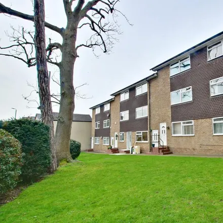 Rent this 2 bed apartment on Beckenham Lane in Farnaby Road, Bromley Park