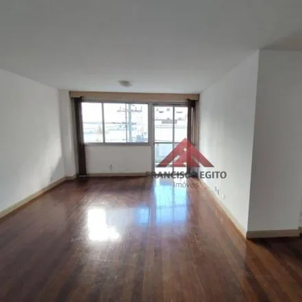 Rent this 3 bed apartment on Travessa Francisco Dutra in Icaraí, Niterói - RJ