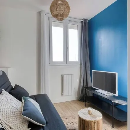Rent this studio apartment on Vitry-sur-Seine in Rue Pierre Semard, 94400 Vitry-sur-Seine