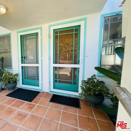 Image 1 - Open Air Homes - Stylish & Modern Apartment in Venice Beach, 505 Seville Court, Los Angeles, CA 90291, USA - House for sale