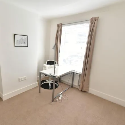 Image 7 - Byron Street, Hove, BN3 5AY, United Kingdom - Townhouse for rent