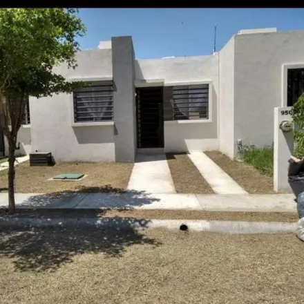 Rent this 2 bed house on unnamed road in 28983 Puerta de Hierro, COL