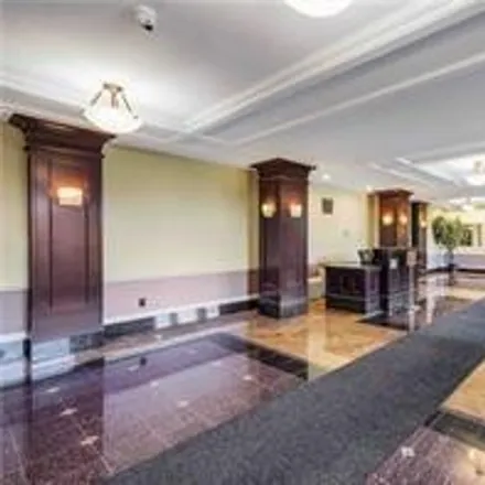 Image 2 - 2546 East 13th Street, New York, NY 11235, USA - Condo for sale