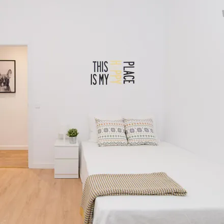 Rent this 6 bed room on Madrid in Calle de Ferraz, 69