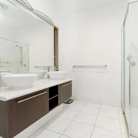 Image 9 - Elandra Drive, Ascot VIC 3551, Australia - Apartment for rent