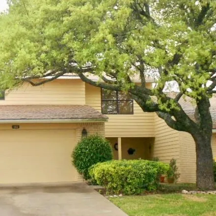 Buy this 3 bed house on Summit Circle in Fredericksburg, TX 78624