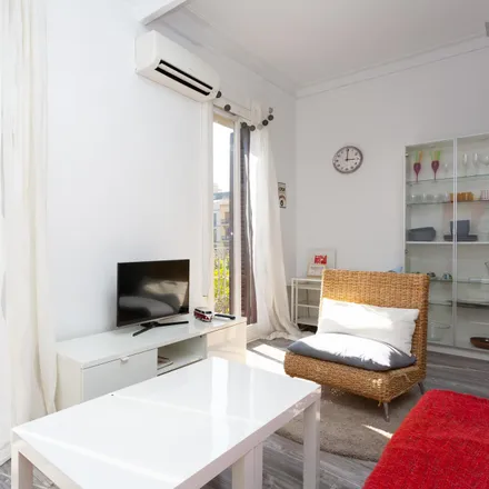 Image 4 - Carrer de Villarroel, 90, 08011 Barcelona, Spain - Apartment for rent