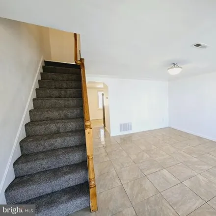 Image 3 - 2811 Hollins Ferry Road, Baltimore, MD 21230, USA - Townhouse for sale