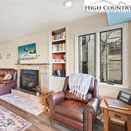 Image 9 - 104 Northridge Road, Beech Mountain, Beech Mountain, NC 28604, USA - Condo for sale