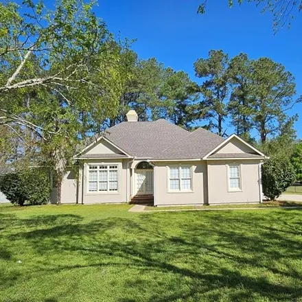 Buy this 3 bed house on 1011 River Pointe Dr in Albany, Georgia