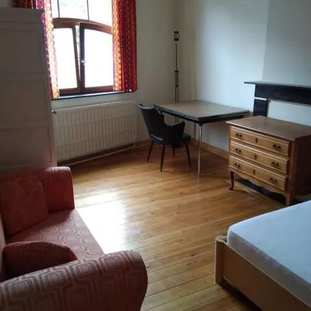 Rent this 2 bed apartment on Golf de Liège-Bernalmont in Ruelle Paradis 2, 4000 Jupille-sur-Meuse