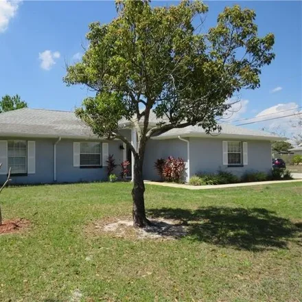 Rent this 3 bed house on 3307 Healey Street in Sebring, FL 33872