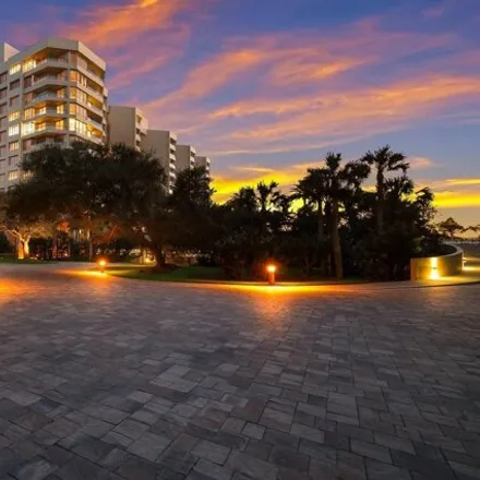 Buy this 3 bed condo on Gulf of Mexico Drive in Longboat Key, Sarasota County