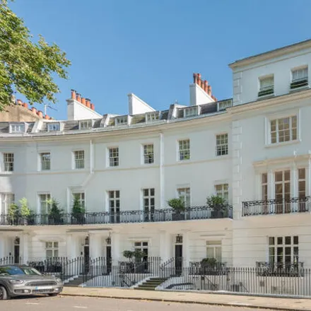 Rent this 6 bed house on 31 Egerton Crescent in London, SW3 2EB