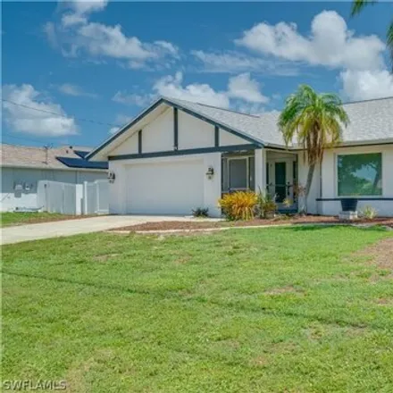 Image 3 - 907 Hancock Bridge Pkwy, Cape Coral, Florida, 33990 - House for sale