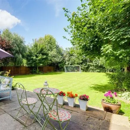 Image 4 - 5 Chartwell Grove, Arnold, NG3 5RD, United Kingdom - House for sale