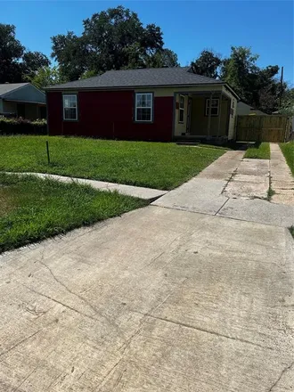 Buy this 3 bed house on 6008 Bowie Avenue in Hollywood, Shreveport