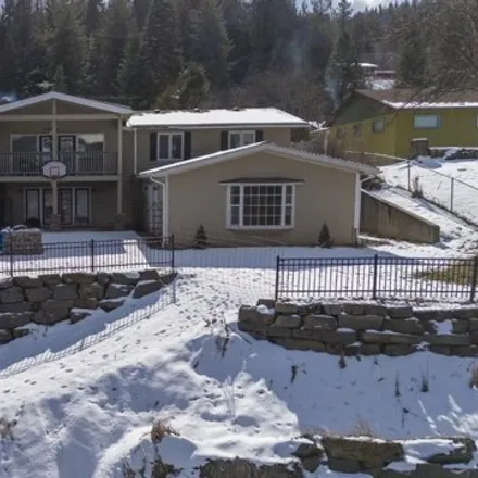 Buy this 4 bed house on 1371 Lincoln Avenue in Saint Maries, ID 83861