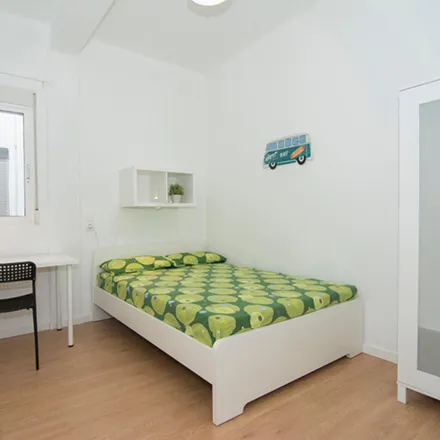 Rent this 5 bed room on Caixabank in Carrer de Sant Ignasi de Loiola, 46008 Valencia