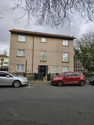 Rent this 4 bed townhouse on 66 Brixton Road in Stockwell Park, London