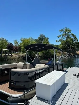 Buy this studio house on Lake Arrowhead Marina in CA 173, Cedar Glen