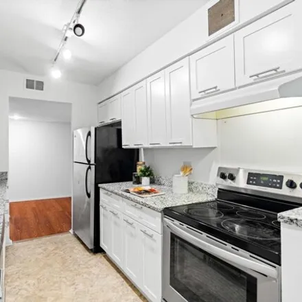 Image 6 - Academy House Condominiums, 1420 Locust Street, Philadelphia, PA 19102, USA - Condo for sale